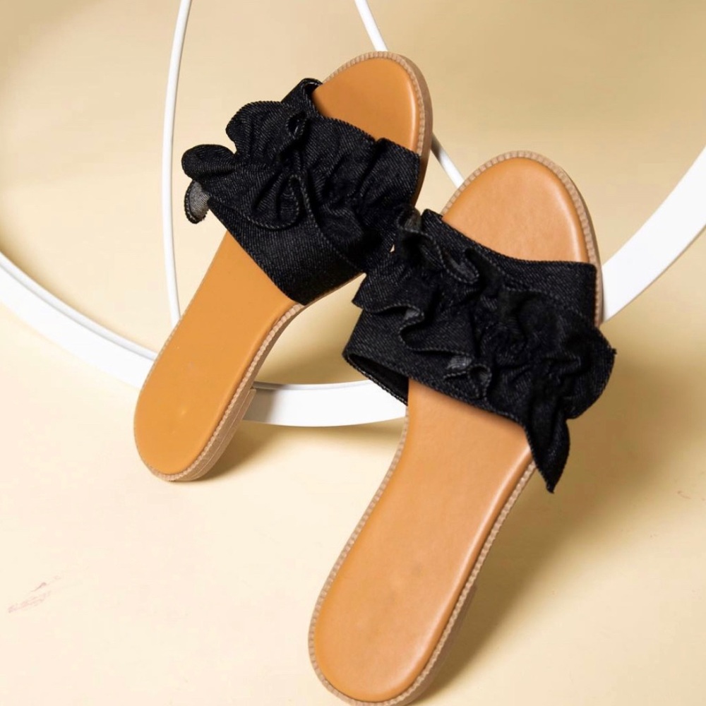 New Flirty Ruffle sandal